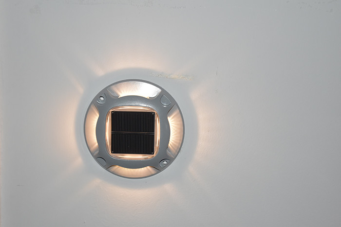 Lâmpada solar de terraço à prova d'água exterior Marcador de jardim Lâmpada LED Solar Dock Luz subterrânea