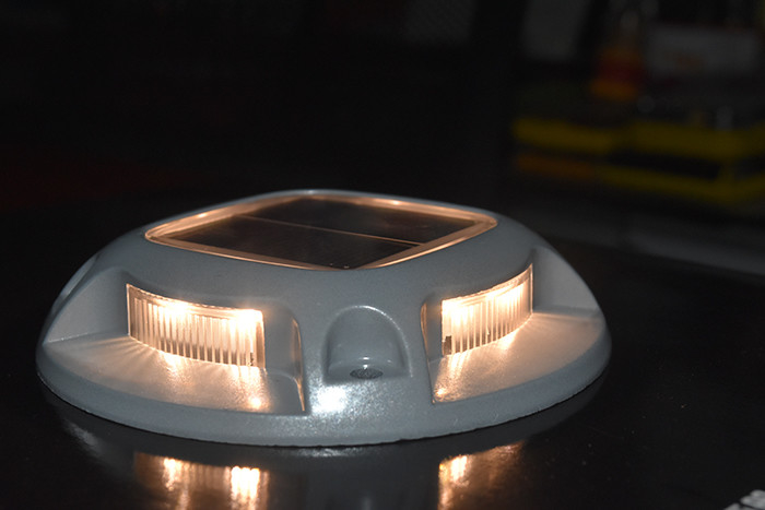 Energia solar 110*22mm Luz iluminada para 20 horas de trabalho