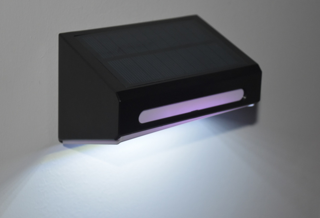 Lâmpada de parede solar LED com ABA PC Shell Modo de respiração RGB para iluminação exterior