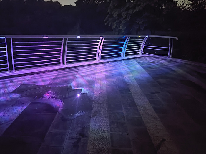 Lâmpadas LED de jardim duráveis 150g com bateria Ternar Bateria de lítio 3.7V / 51200MAH