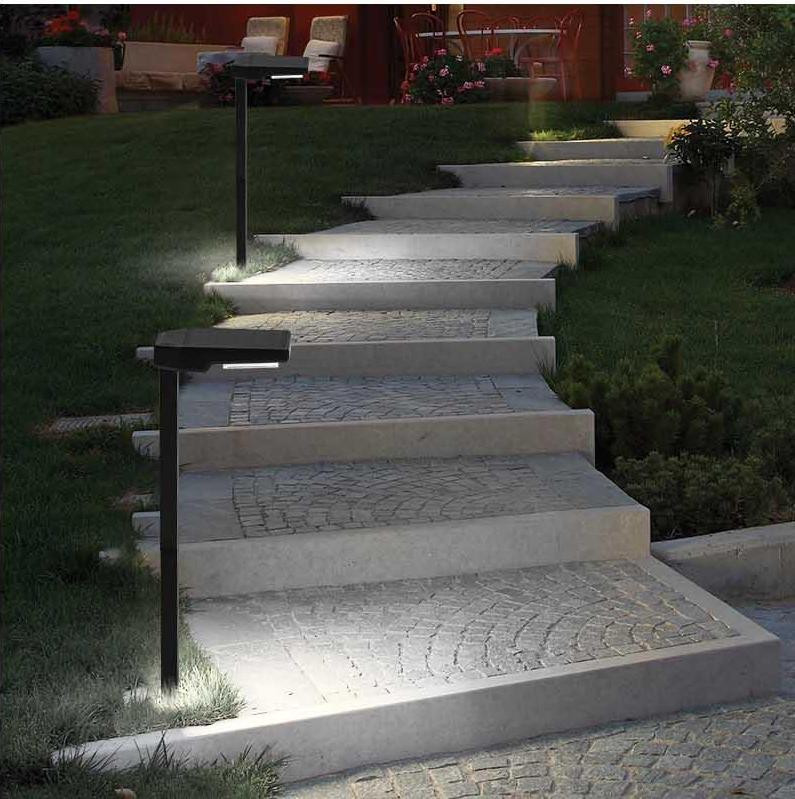 Lâmpadas de estaca LED a energia solar com ligação automática / desligação de 6 Pcs LED IP65 à prova d'água