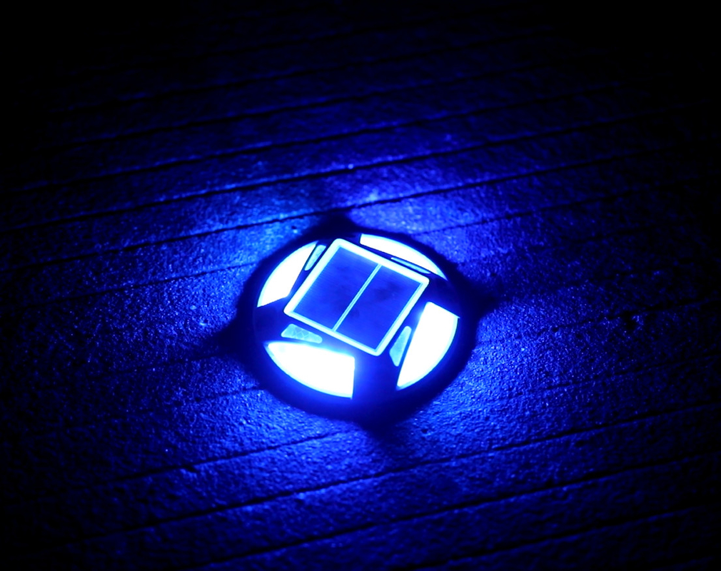 IP67 resistente à água LED Solar Dock Light -20C ~ 60C Intervalo de temperatura com instalação de parafuso