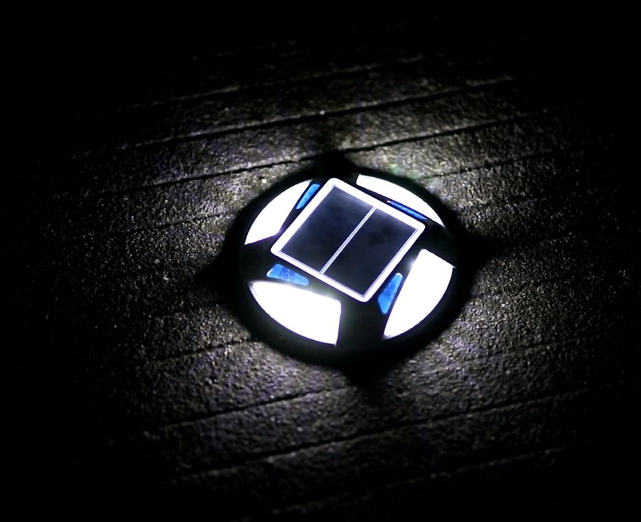 Alumínio LED à prova d'água Solar Road Stud com 12 LEDs para a segurança do tráfego na estrada em -20-70°C